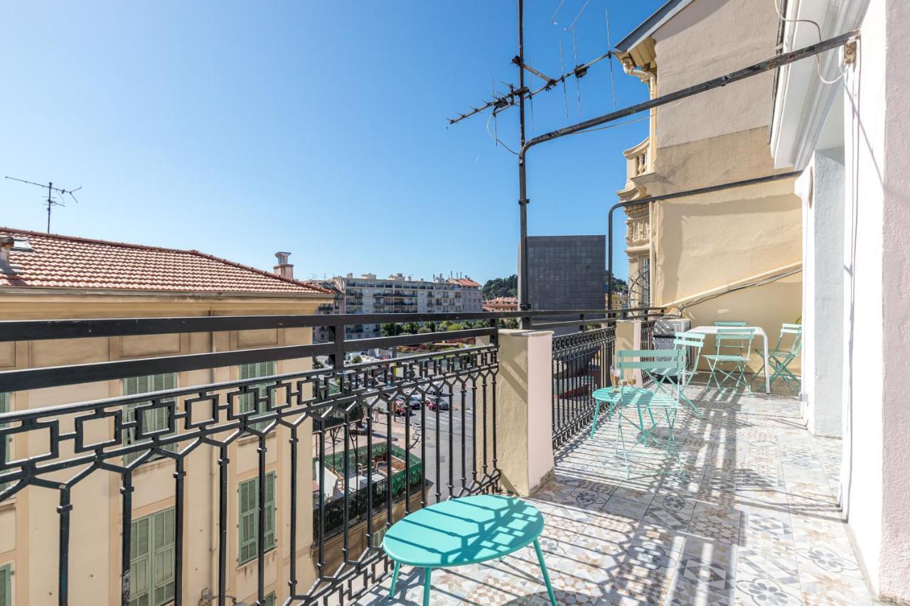 Squared Head-Apartment With Terrace In Nice Exterior photo