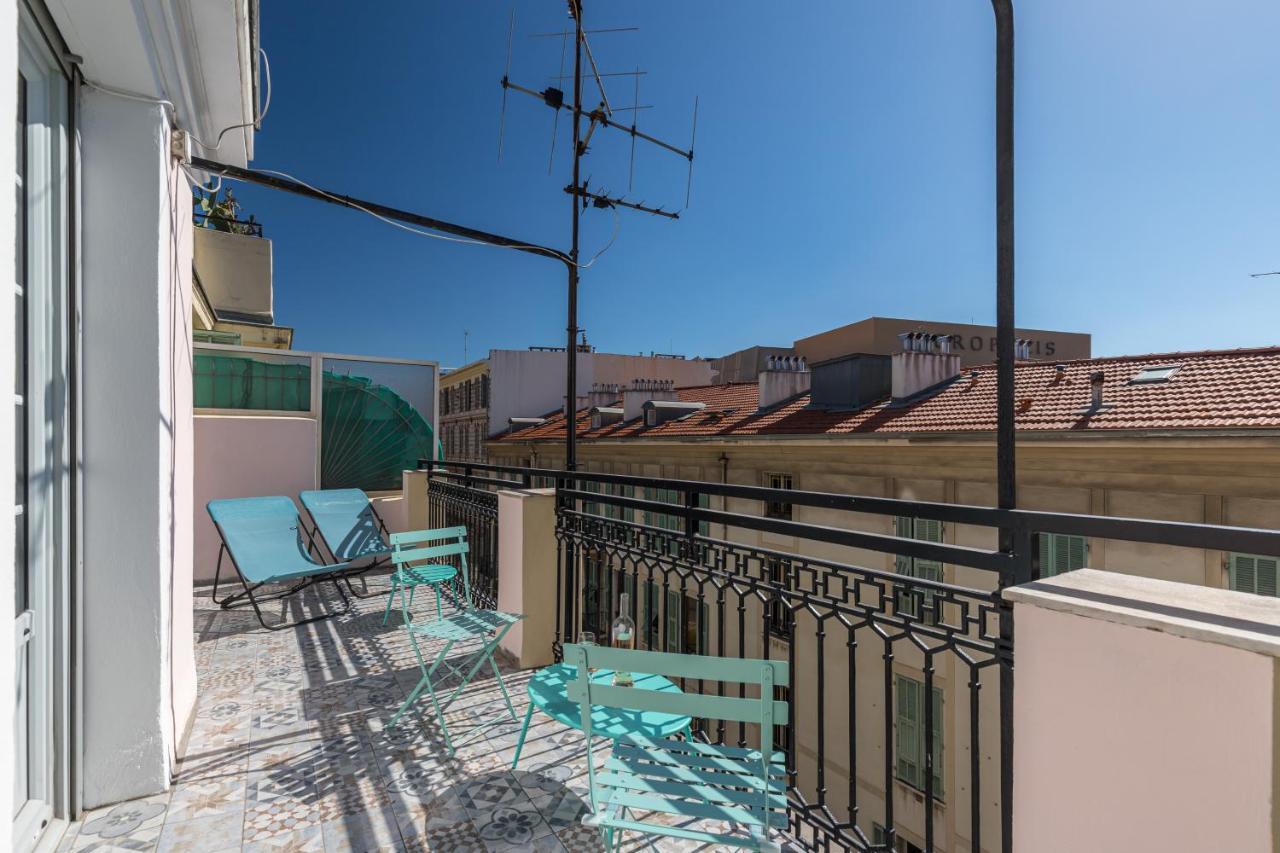 Squared Head-Apartment With Terrace In Nice Exterior photo